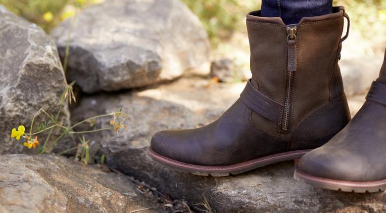 How to Fix Scuffed Leather Boots & Shoes